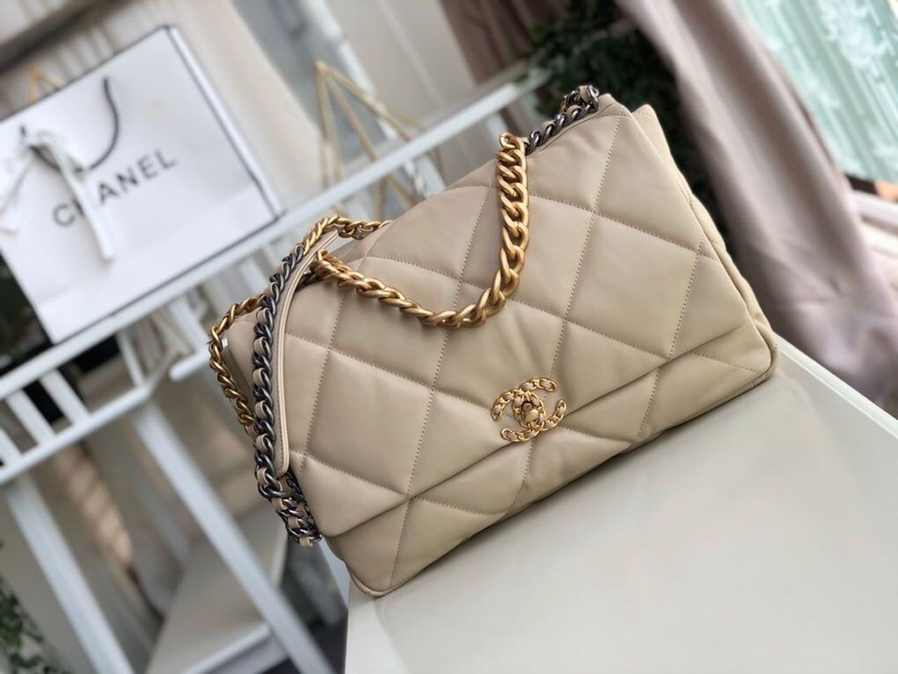 1154101575334095_.pic__92055.1575426836 Chanel 19 Flap Bag 36cm Goatskin Leather Fall/Winter Act 1 Collection, Beige - Image 1