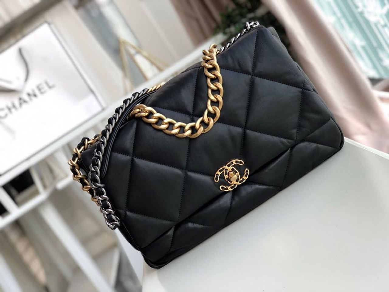 1154371575334212_.pic__82577.1575427055 Chanel 19 Flap Bag 36cm Goatskin Leather Fall/Winter Act 1 Collection, Black - Image 1