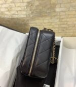 Chanel 21 22 Vanity Casebag 19cm Gold Toned - Image 5