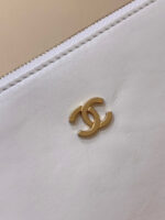 Chanel 22 Large Handbag 37cm White - Image 4