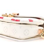 LV X TM Monogram Cerises Pochette Metis East West White - Image 8
