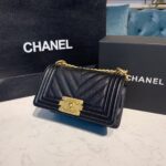 Chanel Chevron Boy Bag 20cm Caviar Leather Antique Gold Hardware Fall/Winter Act 1 Collection Black - Image 4