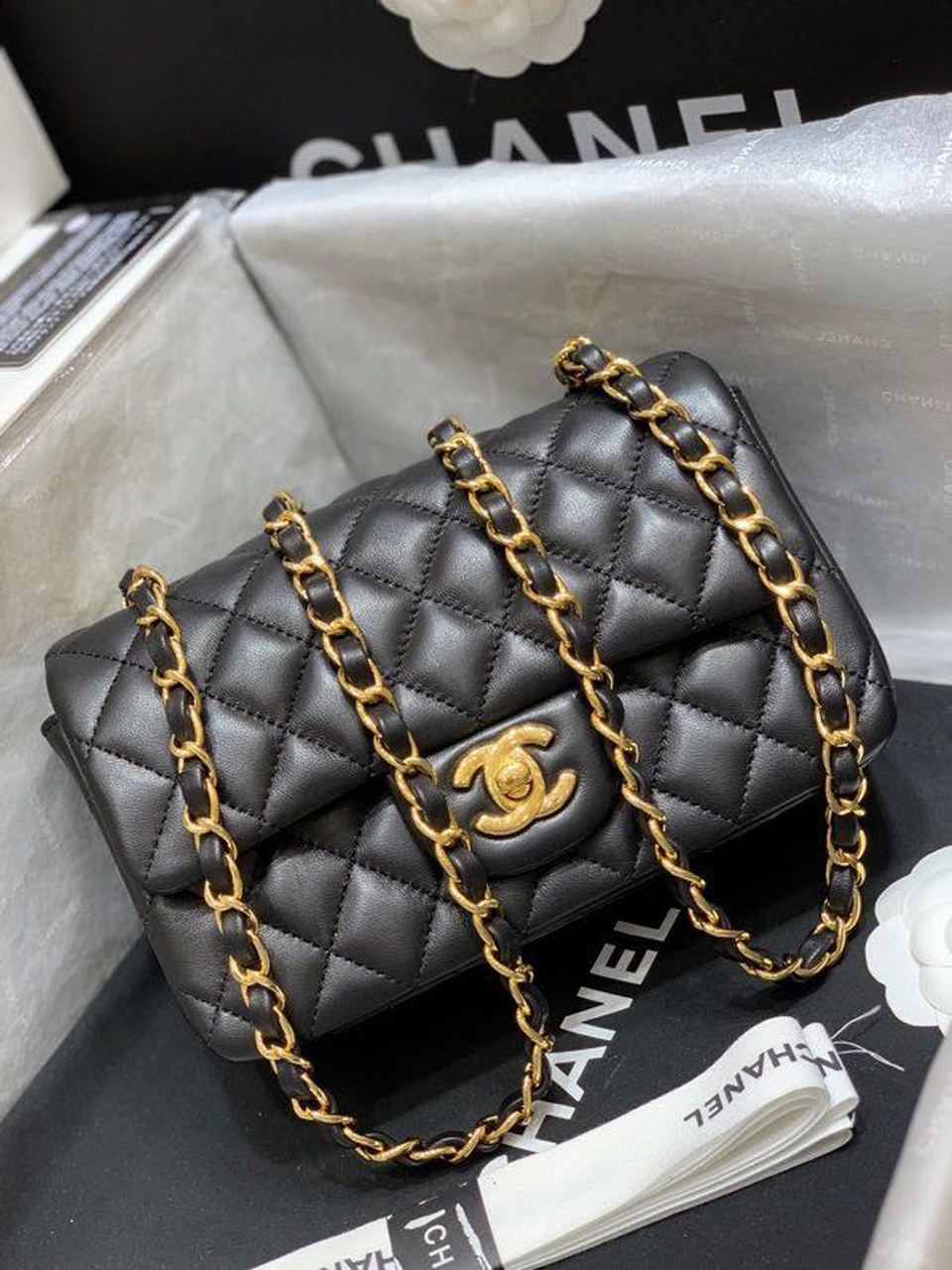 1576321593049826_.pic__50165.1593175122 Chanel Classic Flap Bag 20cm Gold Hardware Lambskin Leather Spring/Summer Collection Black - Image 1