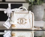 Chanel Chain Around CC Filigree Vanity Bag 18cm Caviar Leather Gold Hardware Spring/Summer Collection White - Image 2