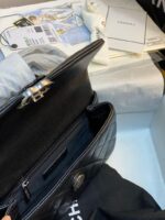 Chanel Classic Flap Bag 20cm Black - Image 5